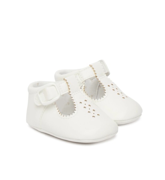Scarpe traforate neonato 9082 - Mayoral 