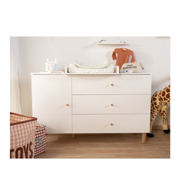 Wonder White Childhome Chest of Drawer and Changing Table