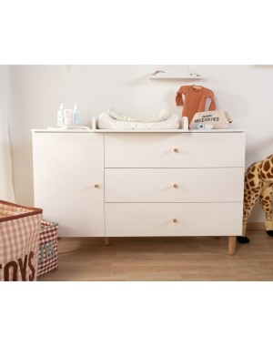 Wonder White Childhome Chest of Drawer and Changing Table