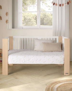 Converbaby Micuna Evolutionary Wiege mit Verlängerungen mit Matratzen und Bettbezügen