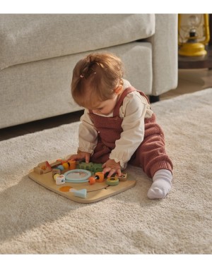 Tavoletta Farmers Wooden Busy Board - Tiny Love